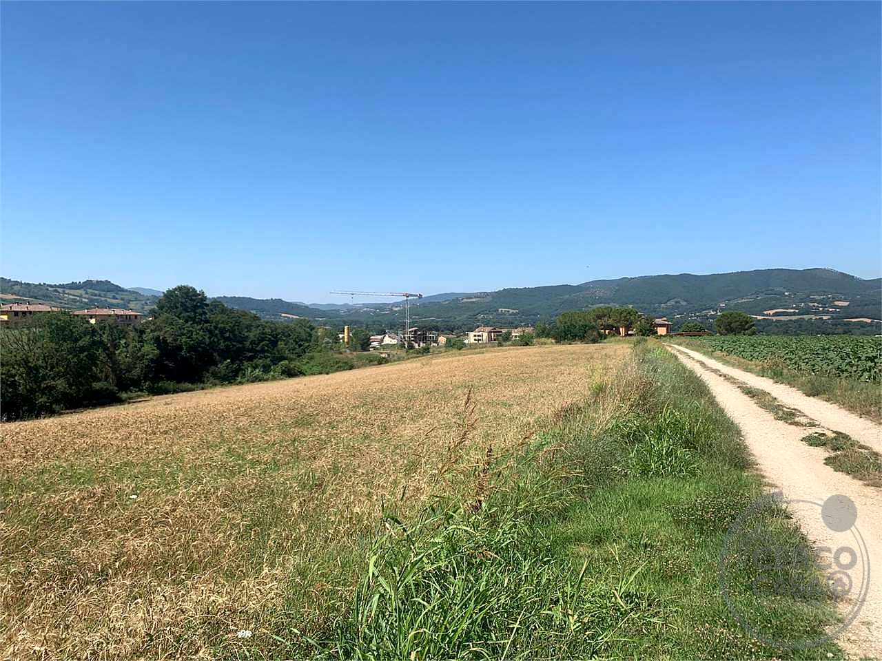 Terreno edificabile con vista panoramica su Todi