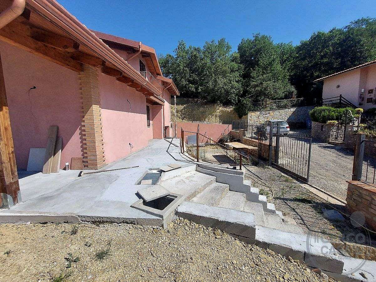 Villa a Magione (Perugia) località Sole Pineta