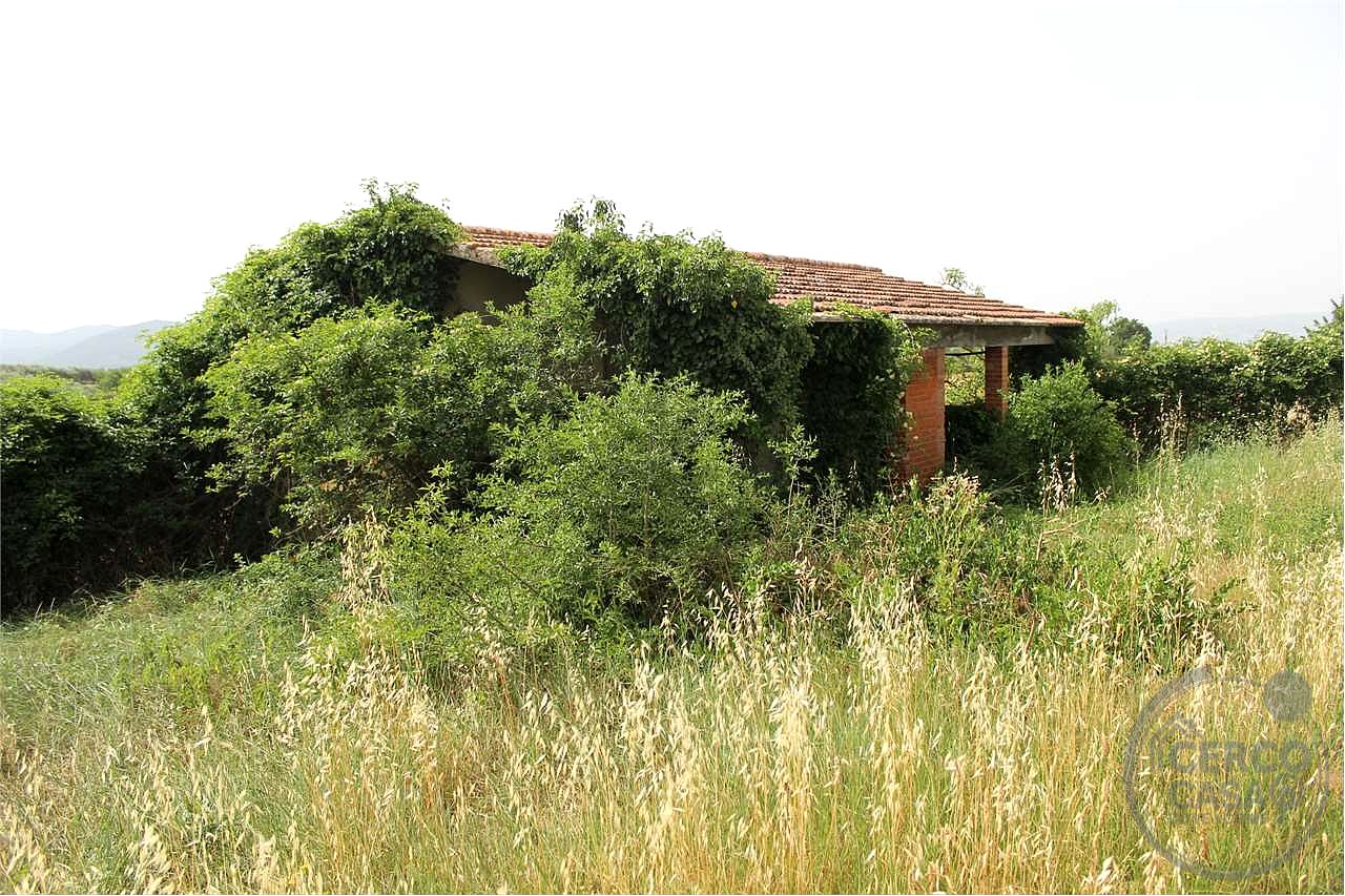 Rustico da ristrutturare