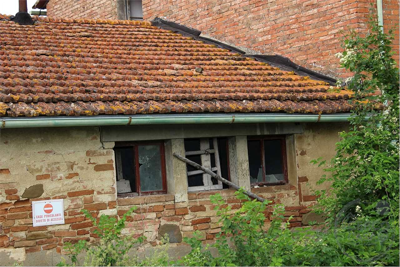 Rustico da ristrutturare
