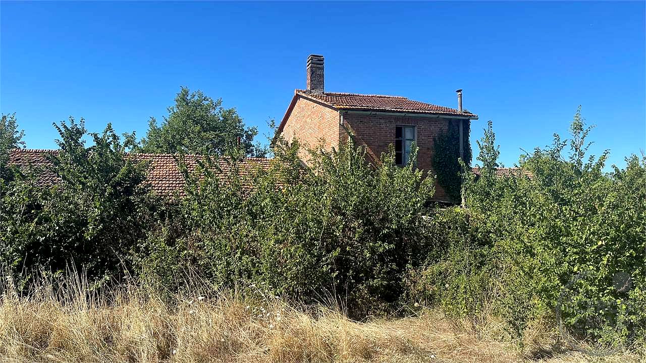 Rustico da ristrutturare