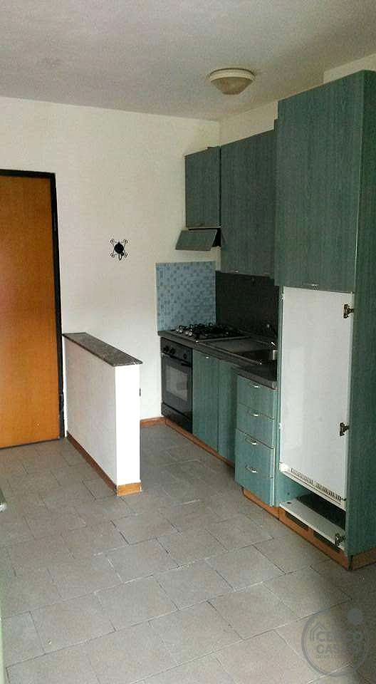vendesi appartamento a Perugia via capitini