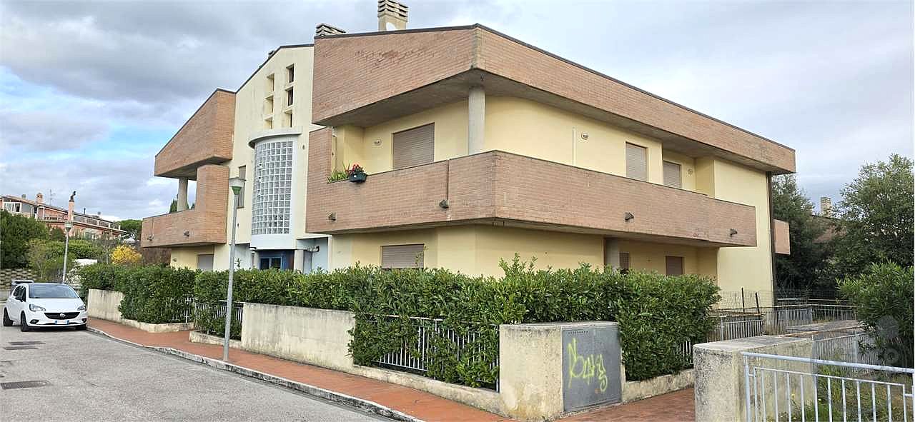 Appartamento con giardino privato