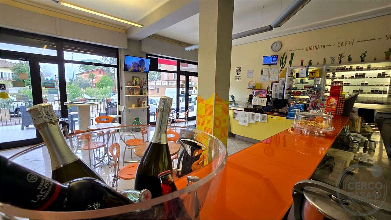 Vendesi Bar Tabacchi Strada Pievaiola Località Castel del Piano Pg