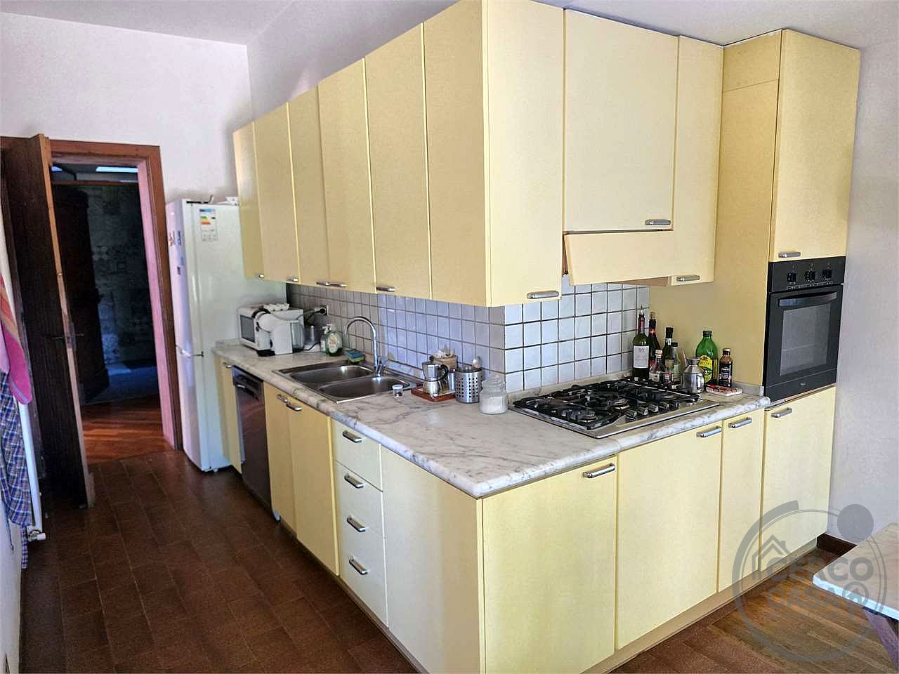 Casolare in pietra panoramico
