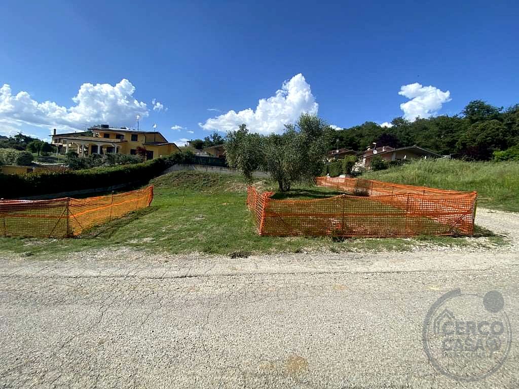 Magione Sole Pineta vendesi terreno edificabile