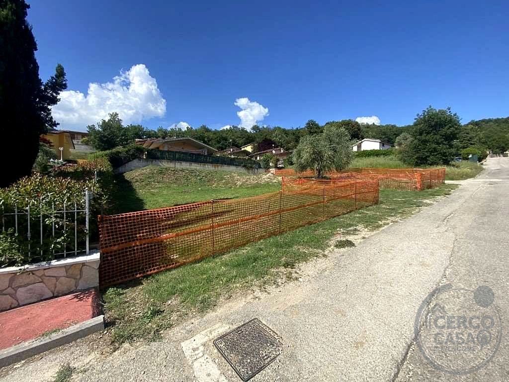 Magione Sole Pineta vendesi terreno edificabile