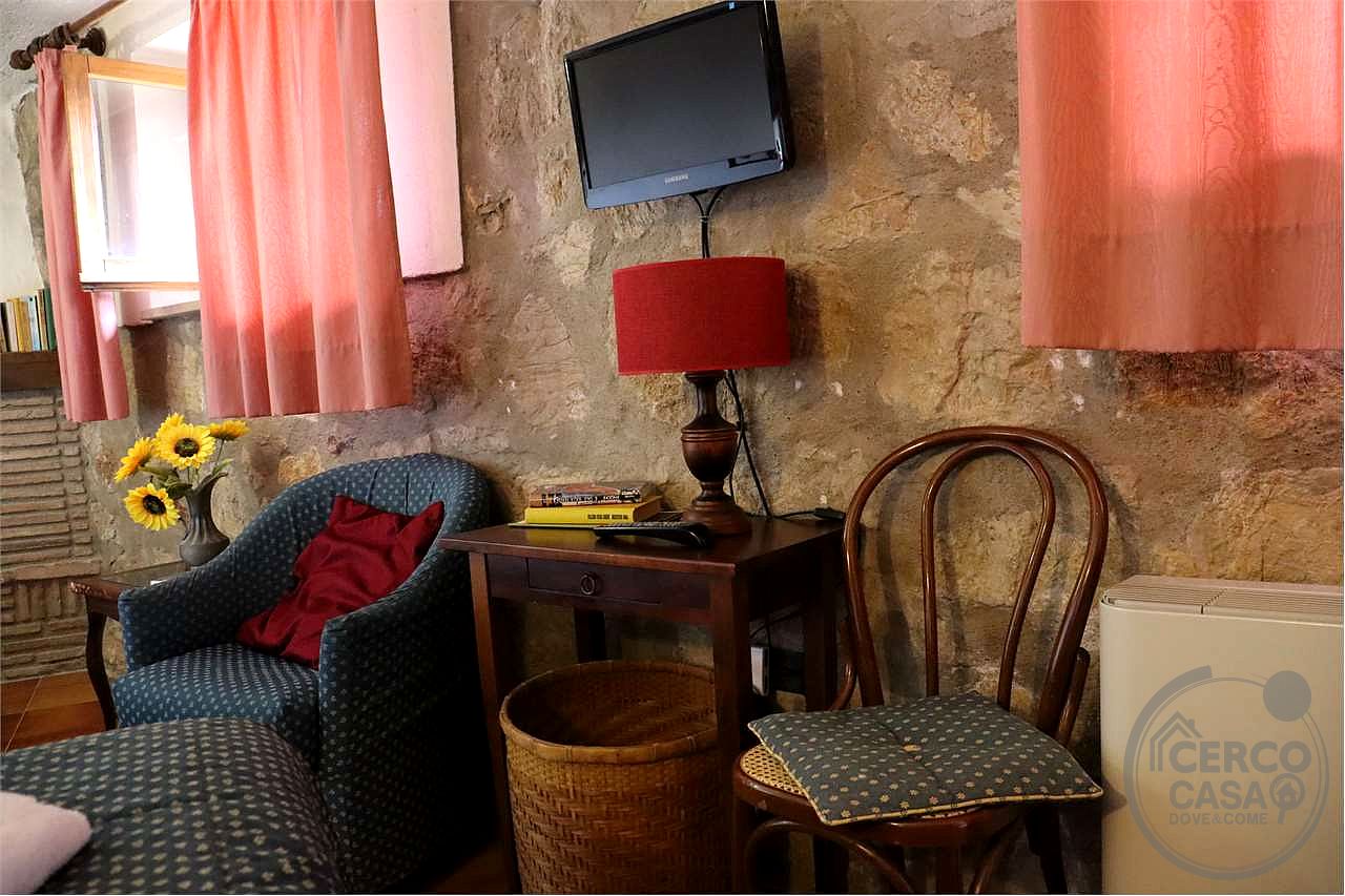 Casale in vendita con piscina a Montebitorno Magione Umbria