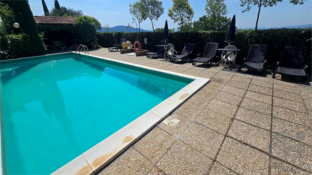 Casale in vendita con piscina a Montebitorno Magione Umbria