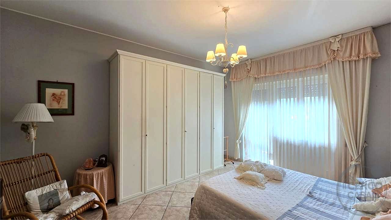 Ampio appartamento ristrutturato con garage e terrazzi – Tavernelle di Panicale