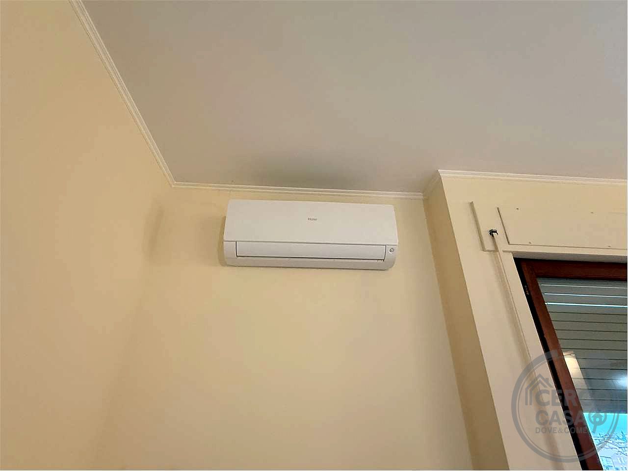 Appartamento ristrutturato con 4 camere.