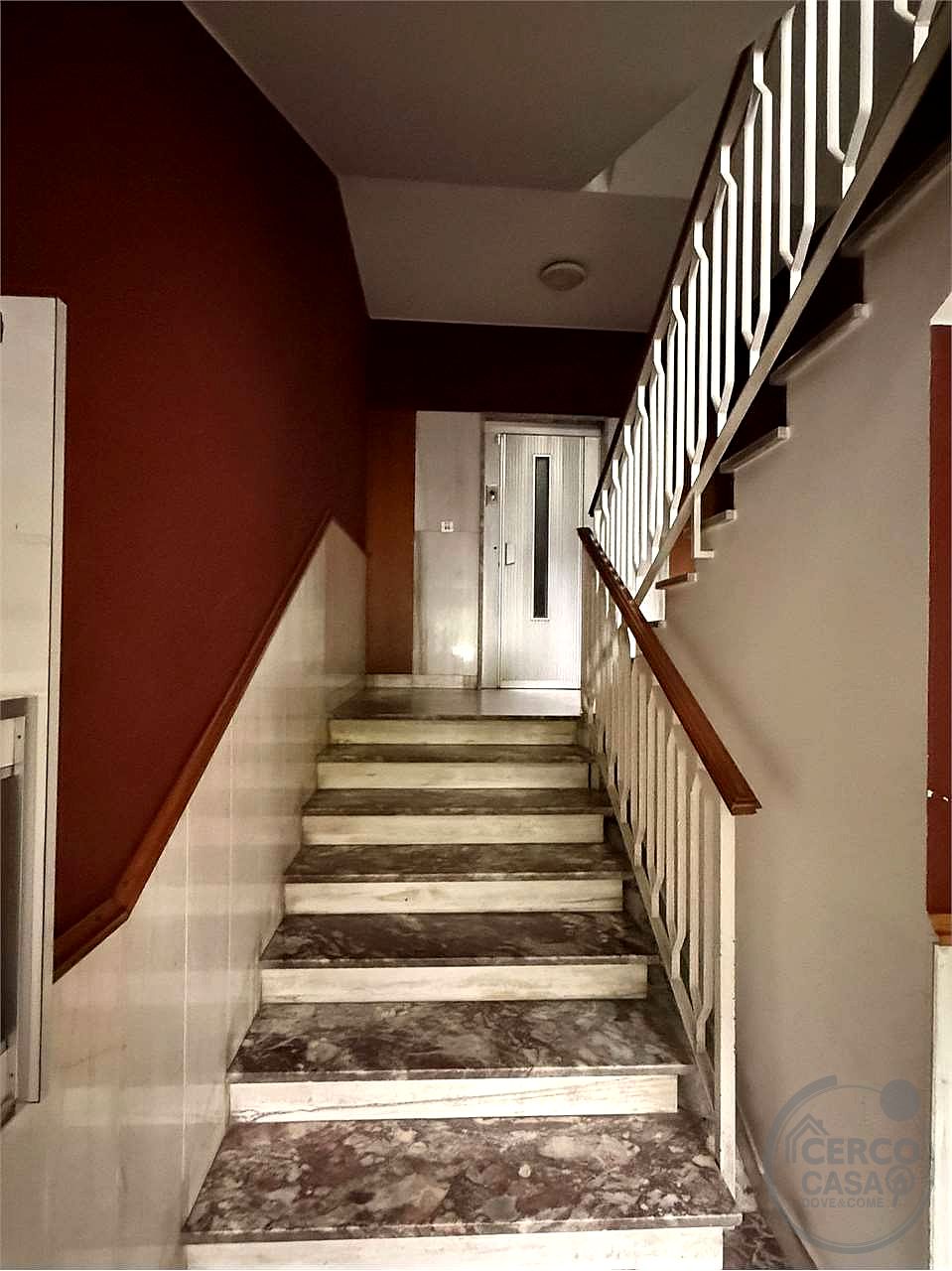 Appartamento ristrutturato con 4 camere.
