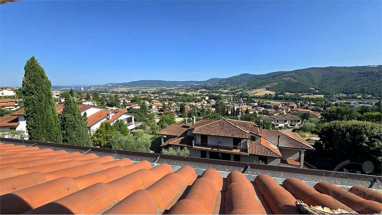 Villetta a schiera panoramica in vendita a Tavernelle di Panicale