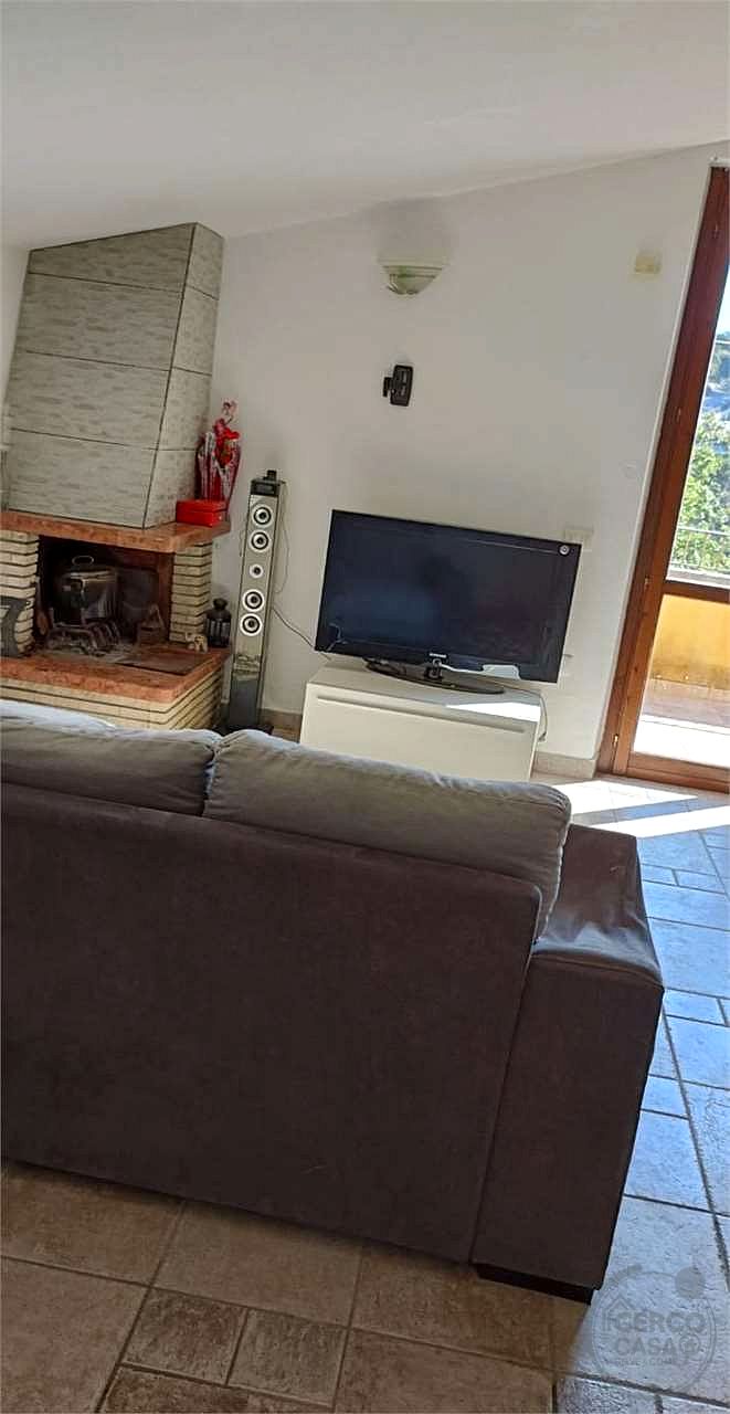 VILLETTA SINGOLA PANORAMICA CON 880 MQ DI TERRENO – MAGIONE