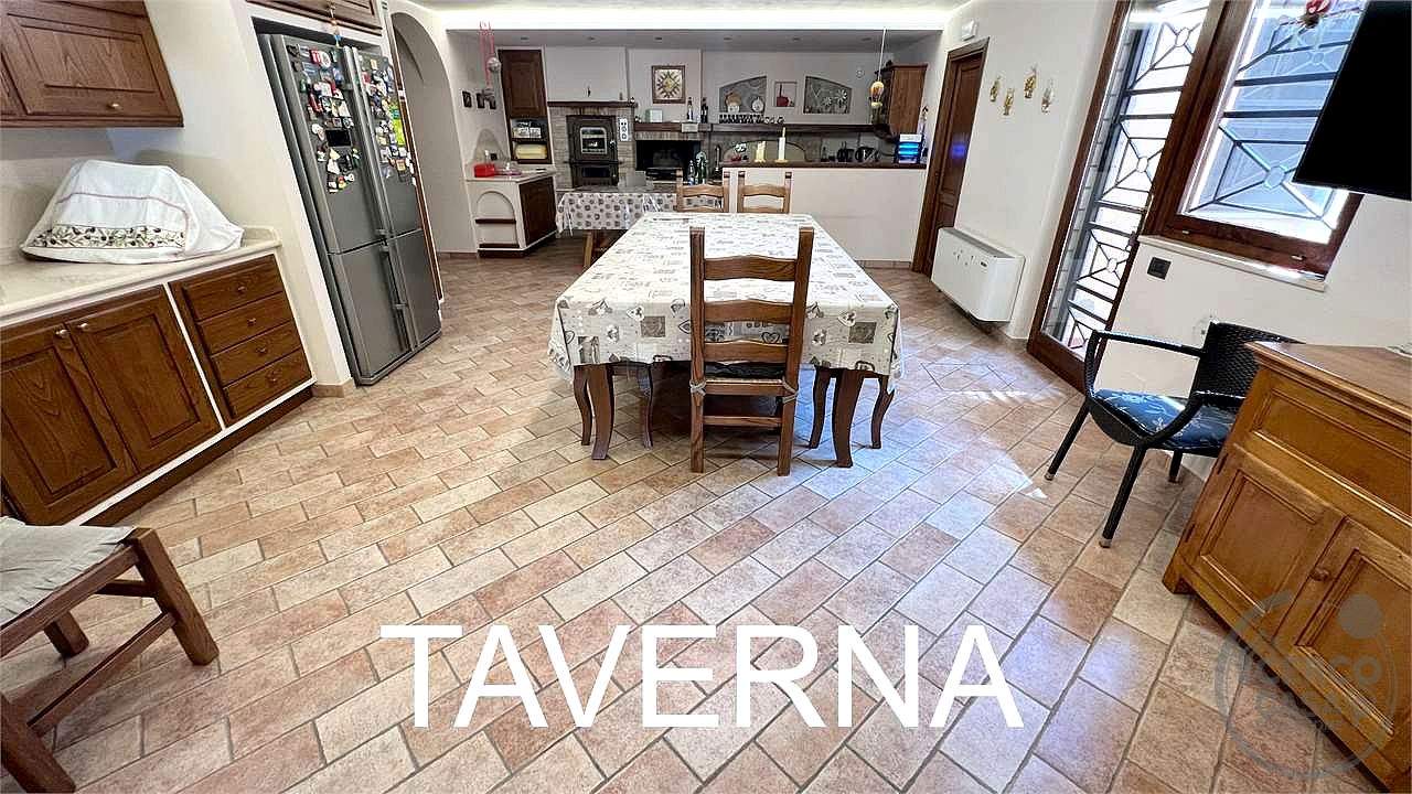 Villa Trifamiliare in Vendita a Perugia (PG)