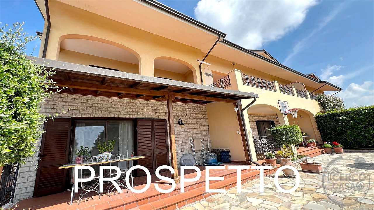 Villa Trifamiliare in Vendita a Perugia (PG)