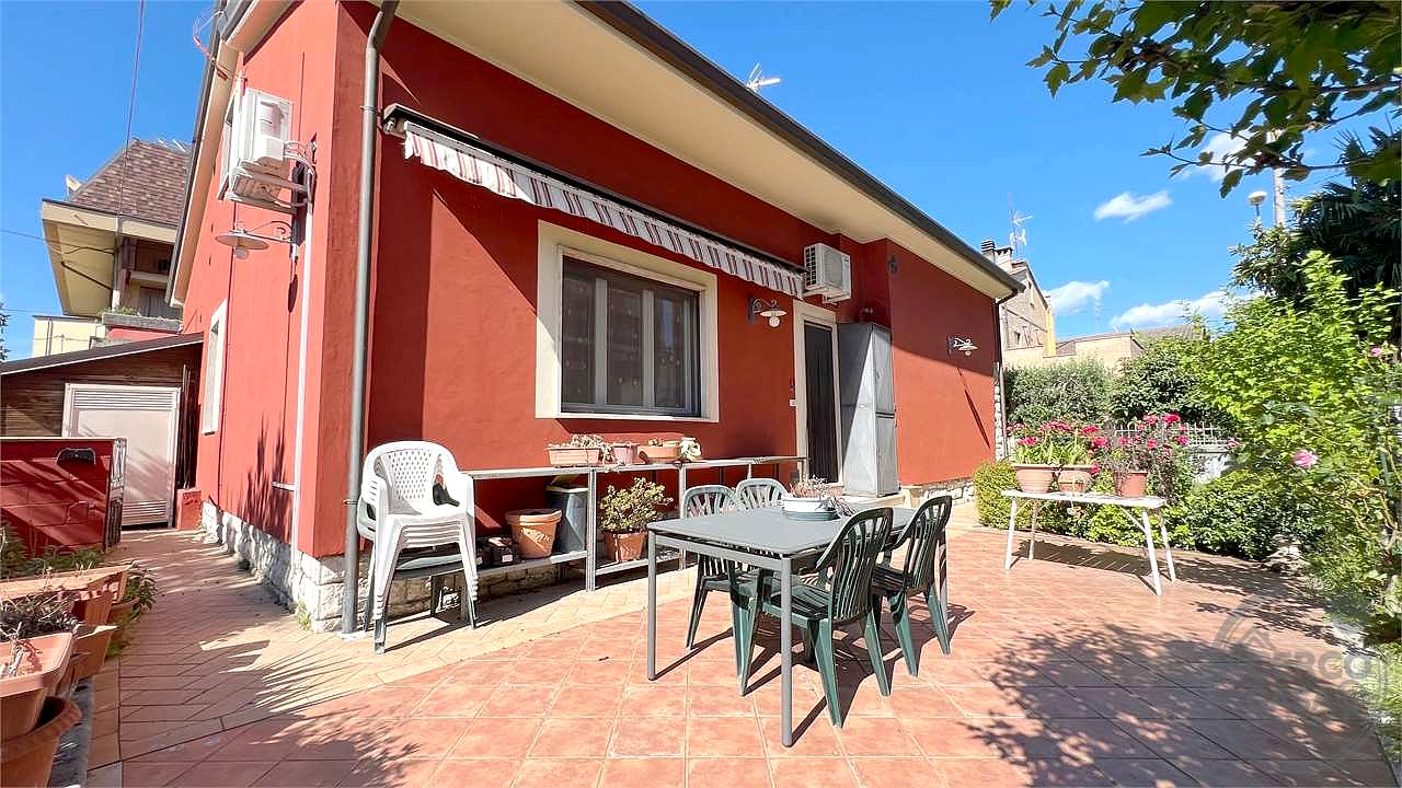 Villa in Vendita a Bastia Umbra (PG) Via Cecoslovacchia 5