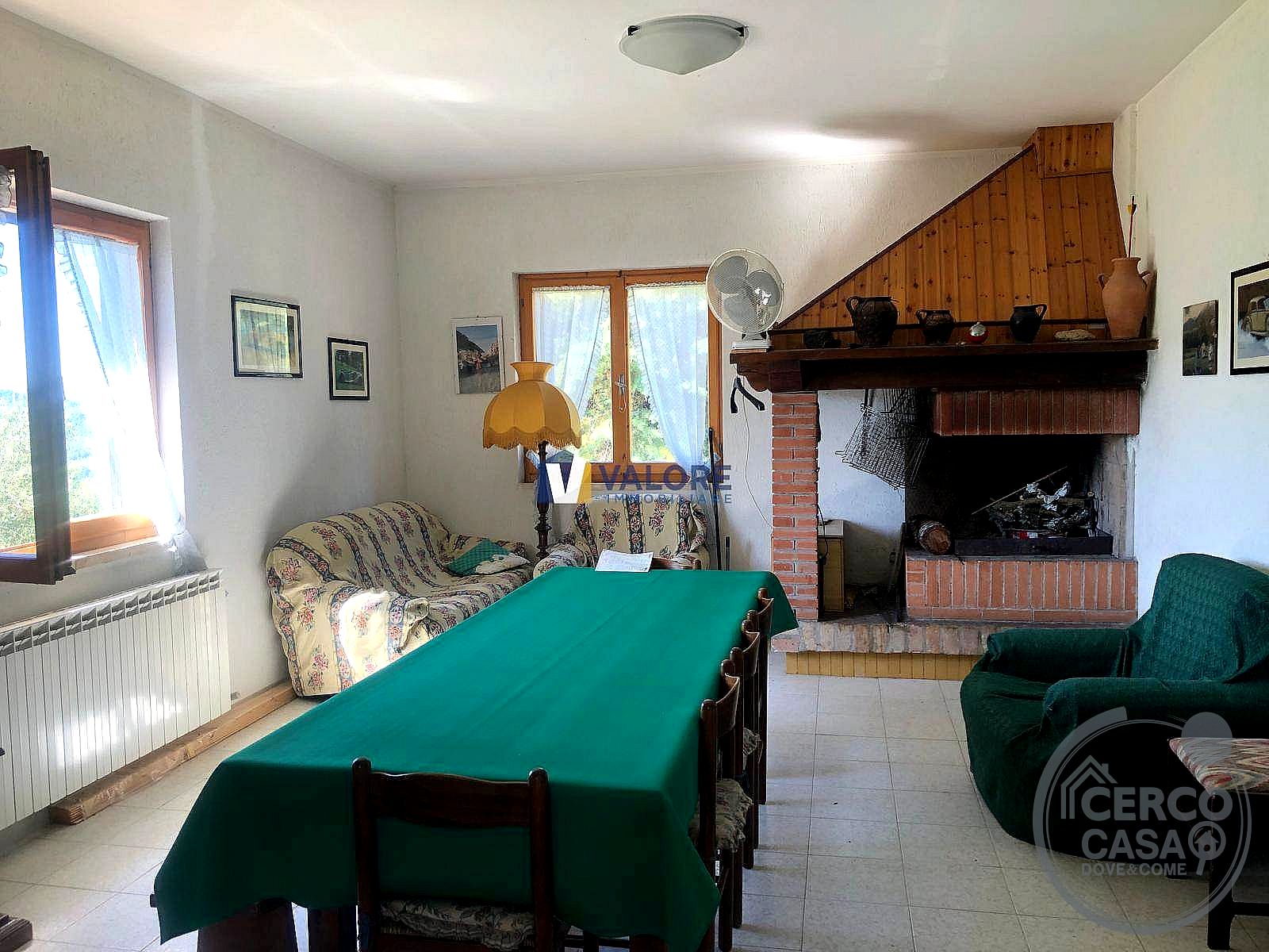 VILLA VENDITA PERUGIA MONTE TEZIO · foto 7