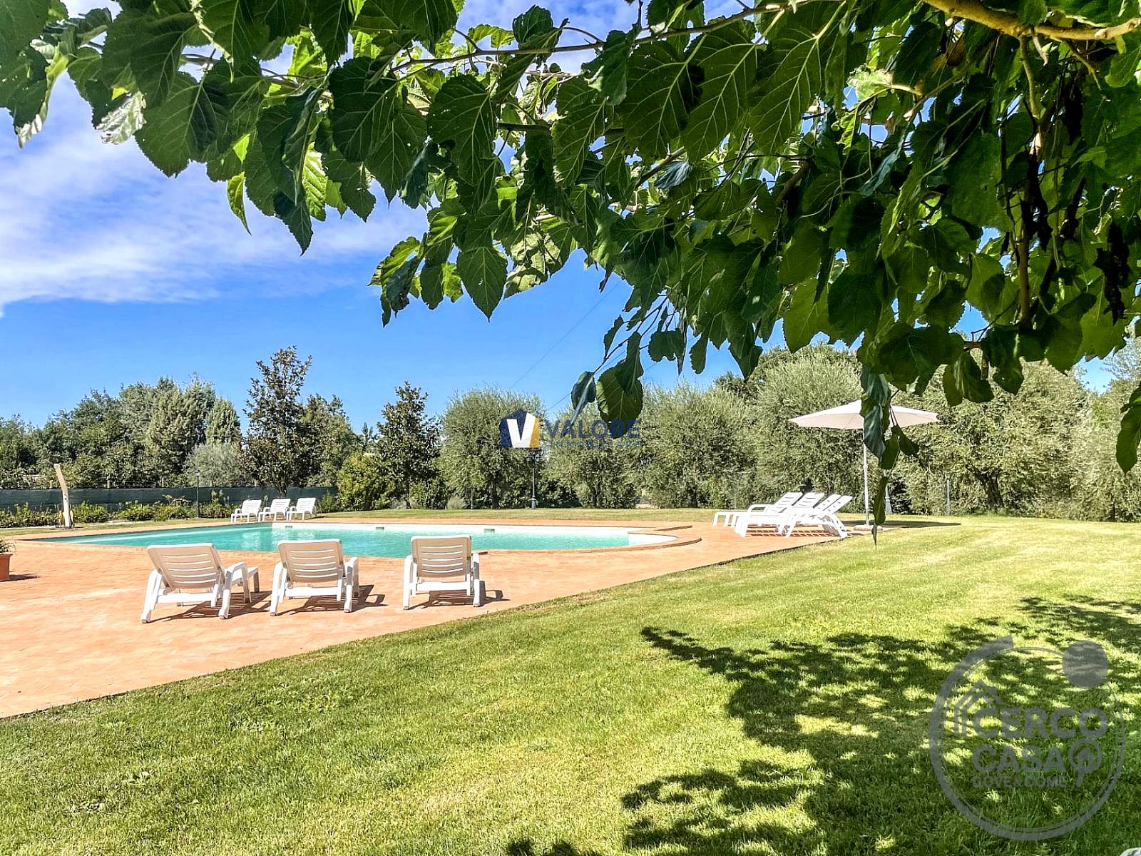 VILLA VENDITA FRATTA TODINA