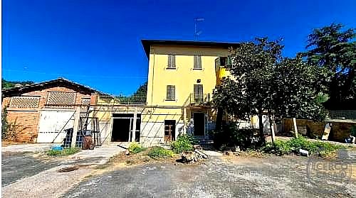 CASA INDIPENDENTE VENDITA MASSA MARTANA · foto 33