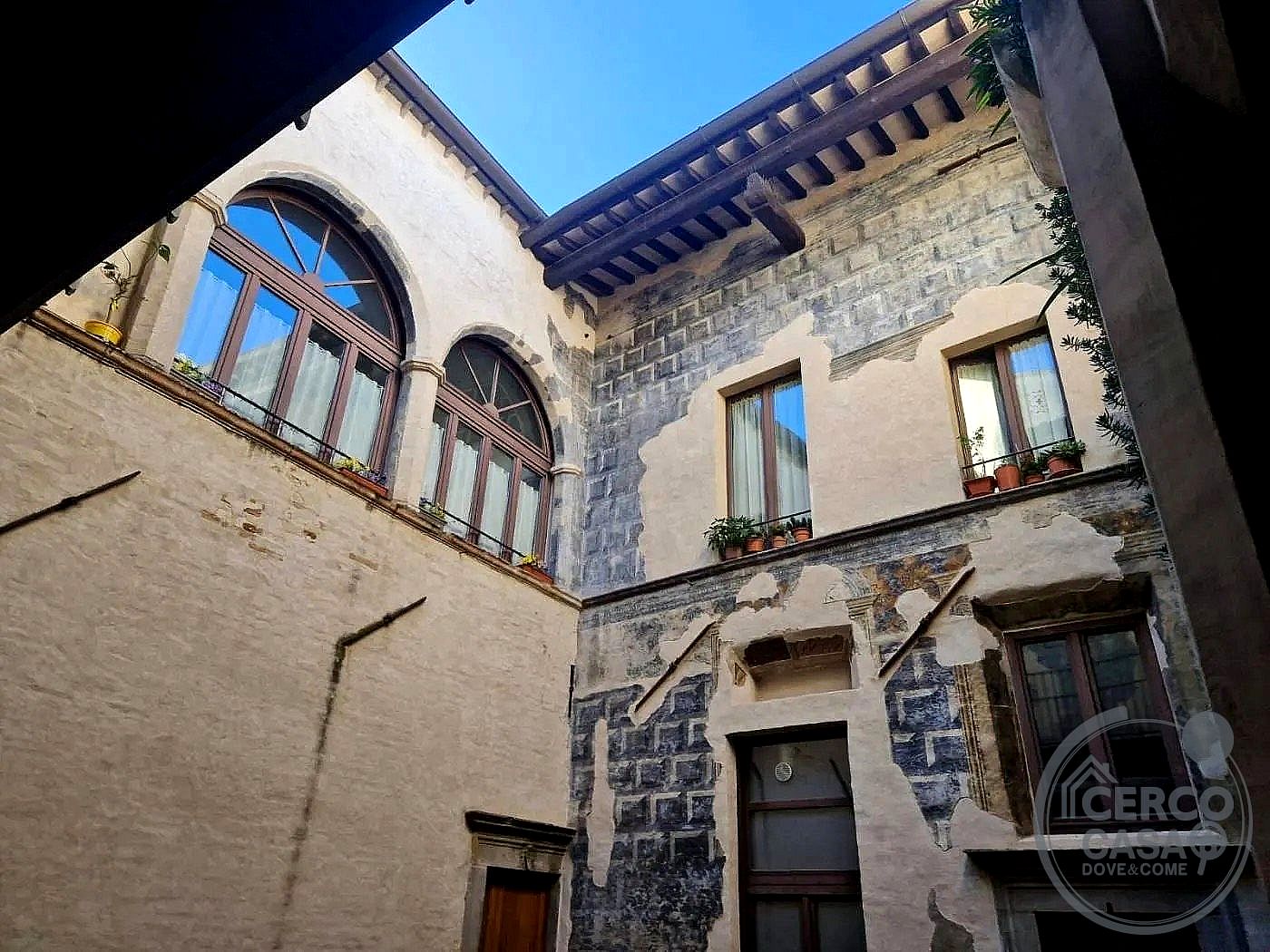 BILOCALE VENDITA FOLIGNO