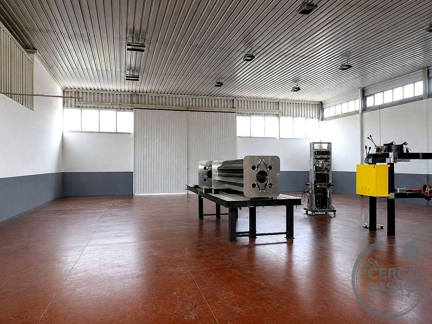 CAPANNONE AFFITTO TERNI COLLESCIPOLI · foto 2
